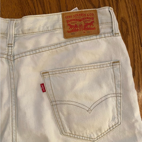 Levi’s 502 Jean shorts - Picture 7 of 9